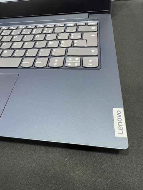 LENOVO IDEAPAD s340 ryzen 5 3500u RAM 8gb NVME 256 HDD 1tb vega 9
