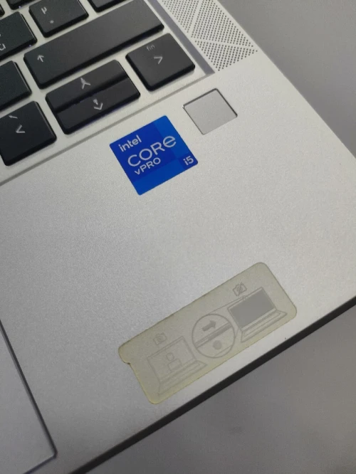 HP ELITEBOOK 830 g8 i5 11em 16gb nvme 256