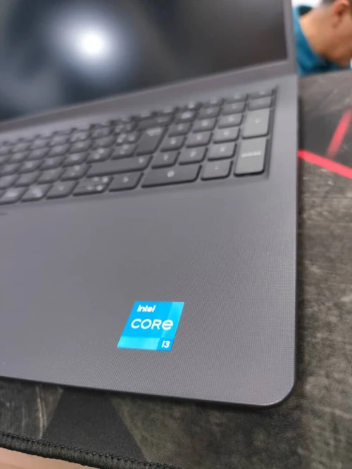 DELL VOSTRO 3520 I3 12EM 8GB SSD512 INTEL UHD