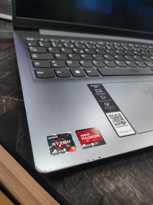 LENOVO IDEAPAD 3 RYZEN 5 SÉRIES 5000 RAM 8GB SSD512GB 