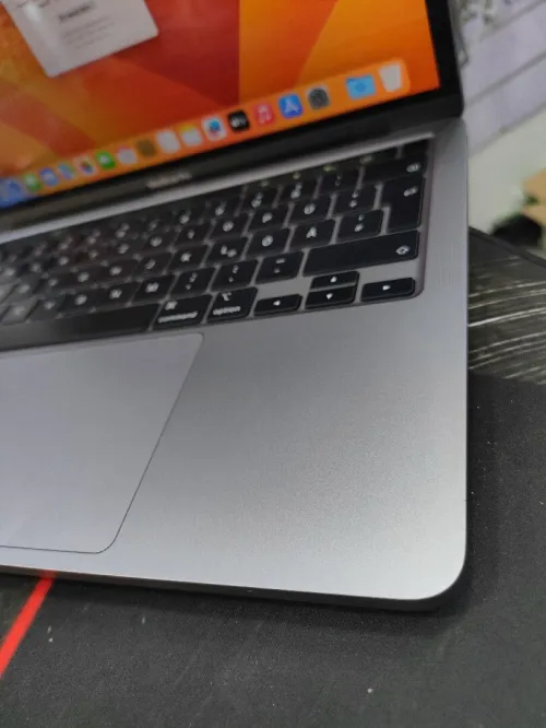 MacBook pro touchbar 2020 i5 16gb nvme 512 13.3 libérer Officiel 