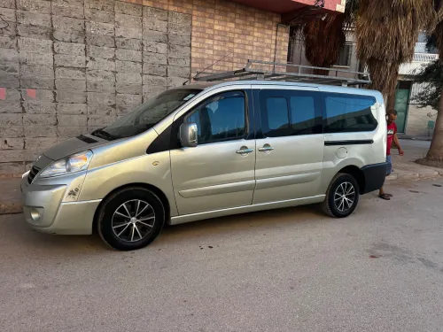 Peugeot Expert 2013 V.U Long