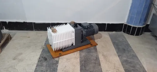 Pompe à vide ( sous-vide ) NEUF
