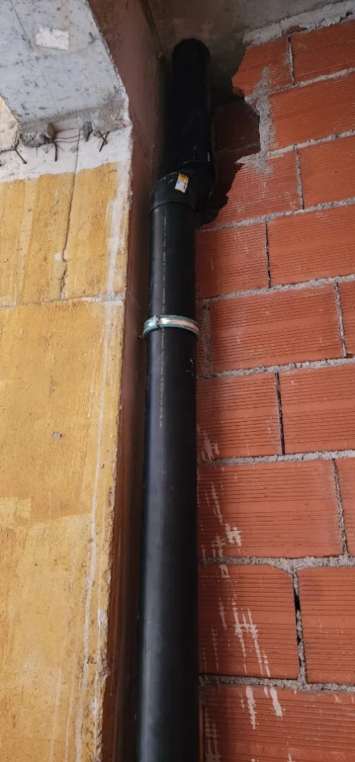 Pose tube GEBERIT
