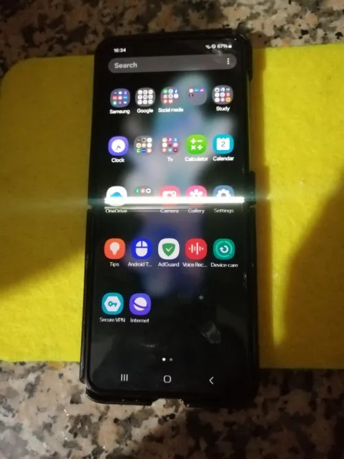 Samsung Galaxy z flip 4