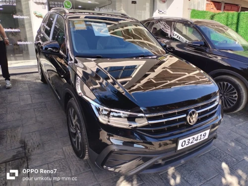 Volkswagen Tiguan 2025 TIGUAN L  / ESSENCE 1,5 L / 160 CH BOITE AUTO FRIEN A MAIN AUTO /T OPTIONS