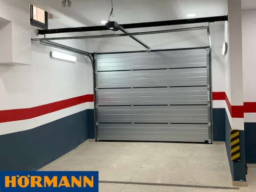 rideau électrique / porte sectionnelle / porte automatique 