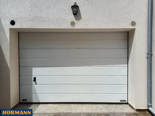 porte sectionnelle / rideau électrique / porte automatique 