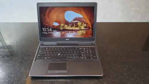 Dell précision 7520 , Intel Xeon,  2TO HDD , 64 GO de RAM