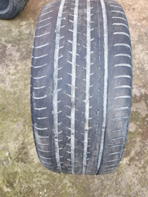 03 pneus 255/40/20 Roadx et Crossleader