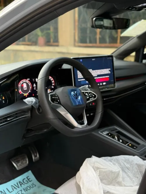 Volkswagen Golf 8.5 2025 R black edition