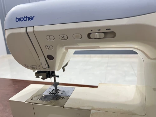 Machine à broder 