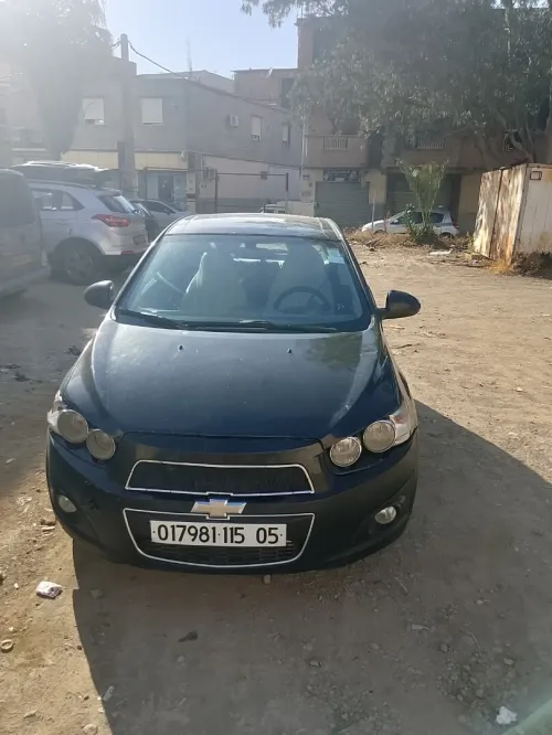 Chevrolet Sonic Hatchback 2015 LS