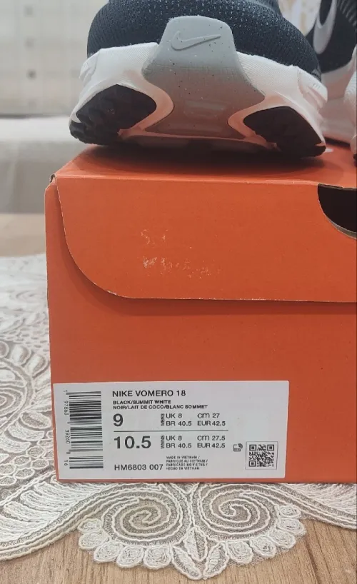 Nike Vomero 18 (Original)