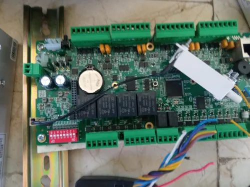 Électricien informaticien instalation caméra de survaience