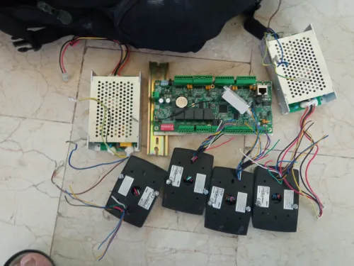 Informaticien electricien 