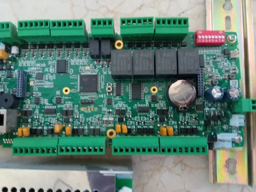 Électricien informaticien instalation caméra de survaience