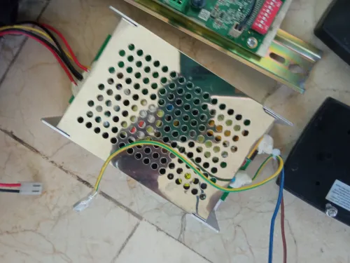 Électricien informaticien instalation caméra de survaience