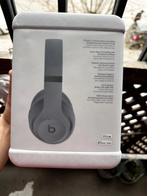 Beats studio pro