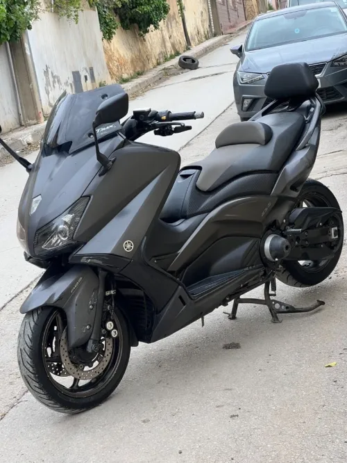 Yamaha T-max 2012