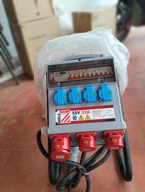 Un lot de spot disponible 6w.......18w