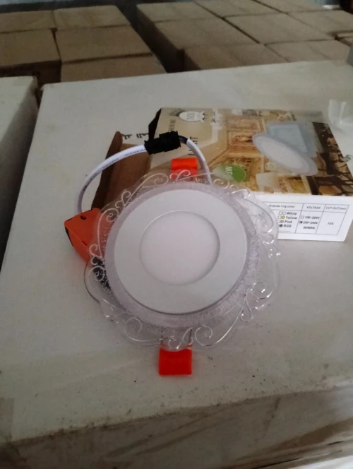 Un lot de spot disponible 6w.......18w