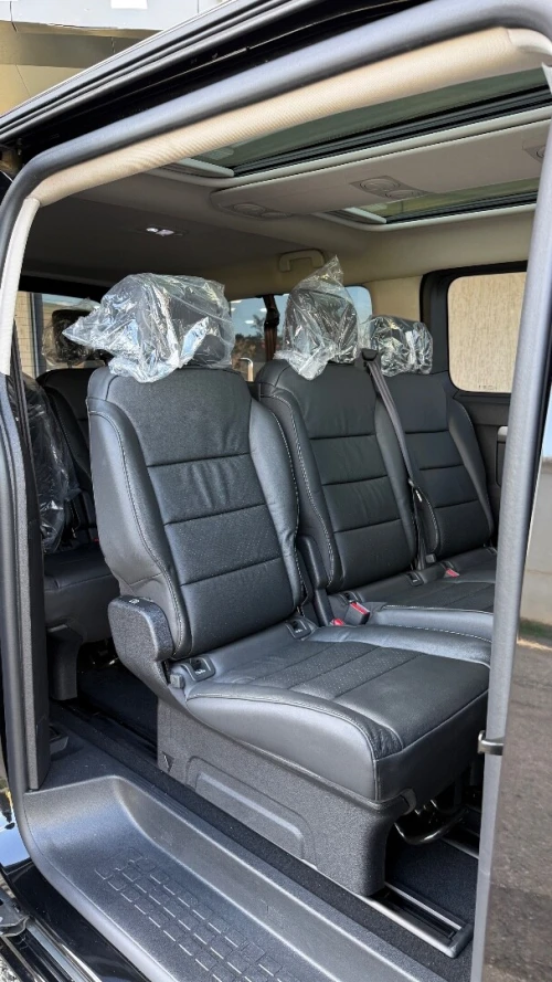 Peugeot Traveller 2026 Business