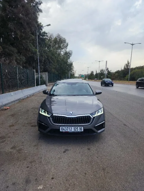 Skoda Octavia Pro 2025 1.4T 150HP