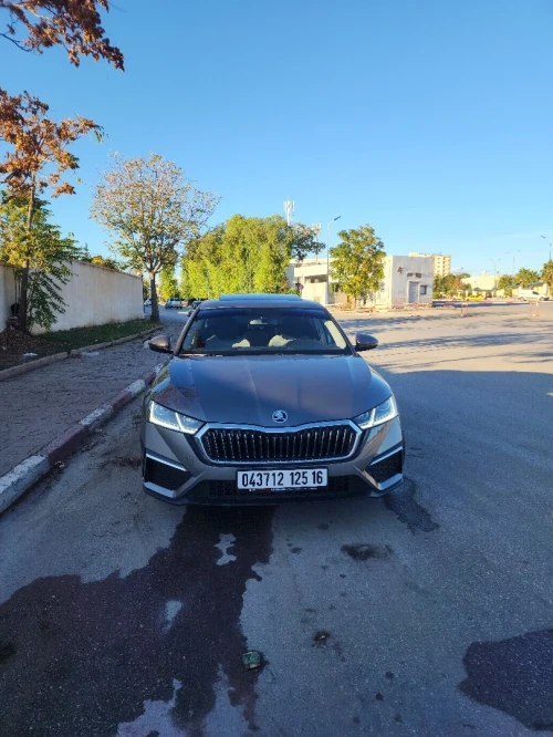 Skoda Octavia Pro 2025 1.4T 150HP