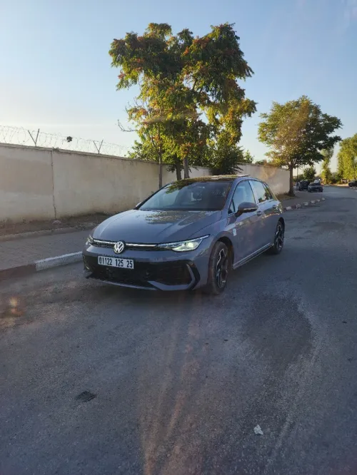 Volkswagen Golf 8 2025 R-Line