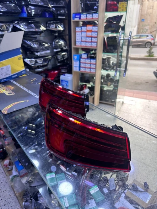 Feu arrière Audi a3 Limozin