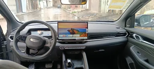 Geely Coolray 2025 