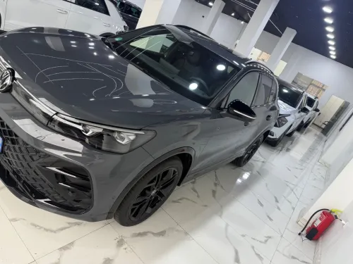 Volkswagen Tiguan 2025 R line full option