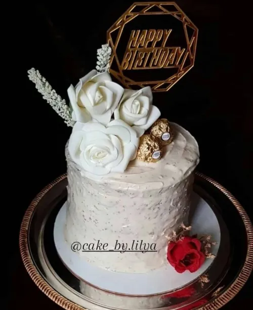 cake by lilya patessrie