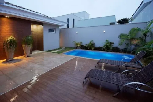 Construire des piscines de la plus haute qualité à prix réduits