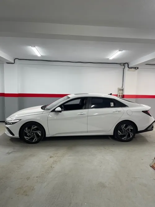 Hyundai Elentra 2025 Luxury