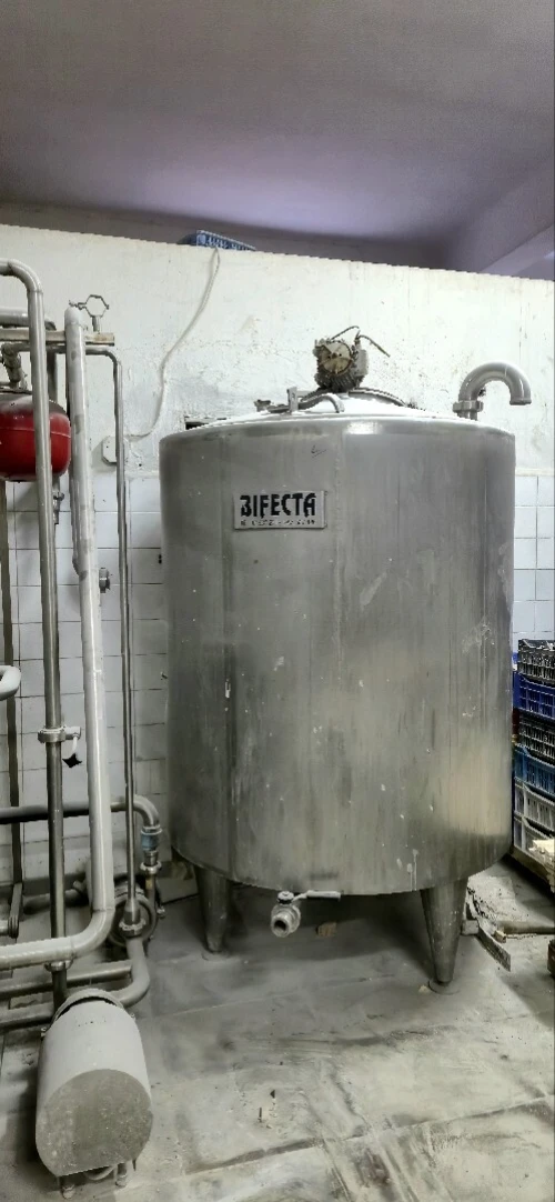 Matériel complet laiterie + fromagerie + jus à vendre / chaîne de production كاملة