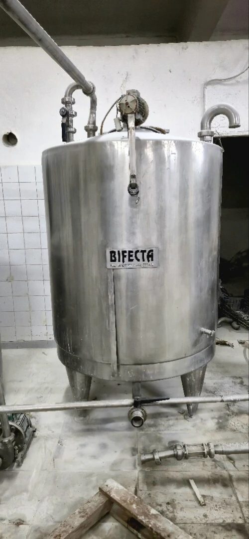 Matériel complet laiterie + fromagerie + jus à vendre / chaîne de production كاملة