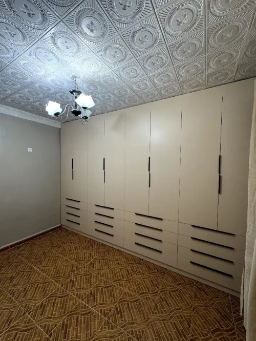 Dressing armoire placard moderne sur mesure خزانات ملابس