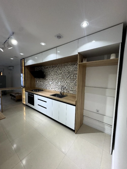 cuisine équipée moderne et sur mesure HIGH GLOSS