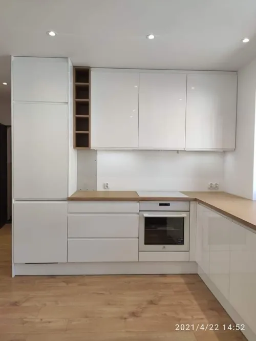 cuisine équipée moderne et sur mesure HIGH GLOSS 