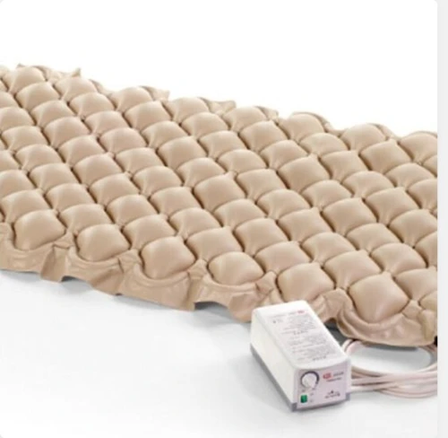 MATELAS ANTI ESCARRE À AIR AVEC COMPRESSEUR