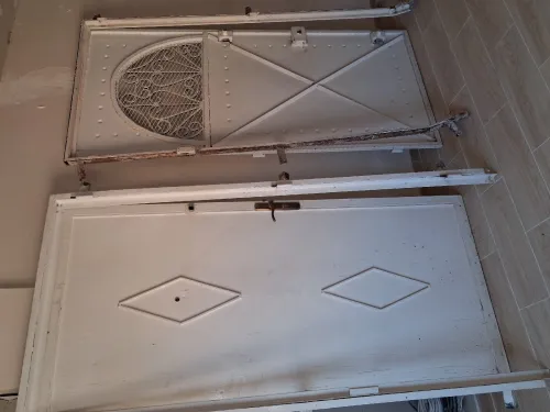 Met en vente 2 portes 