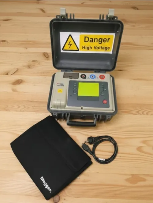Megohmmetre Testeur de résistance d'isolement Megger MIT520/2- 5 kV avec stockage de données