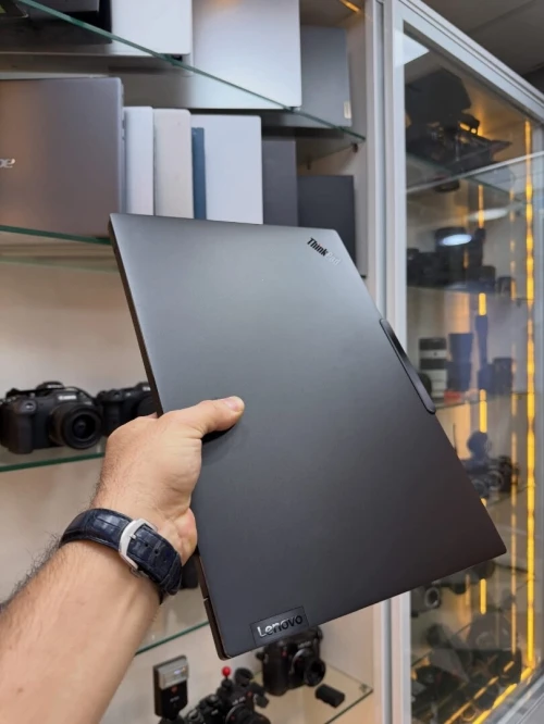 Lenovo ThinkPad P1 Gen 7 - RTX 4060 / Ultra 7 Disponible chez Morsi store dz