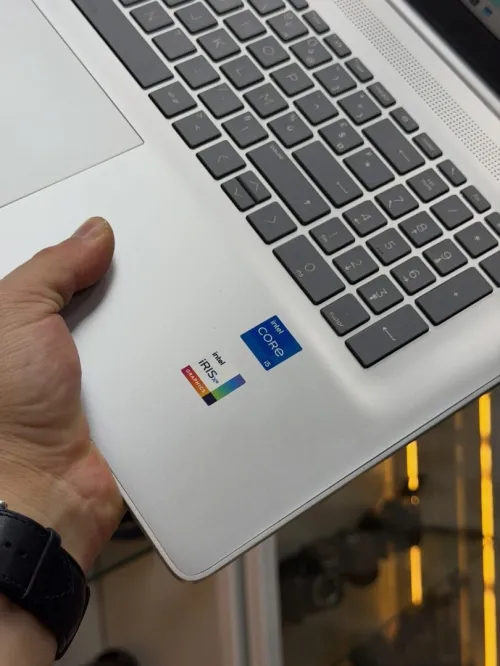 HP Laptop 17 - i5 12Gen Disponible chez Morsi store dz