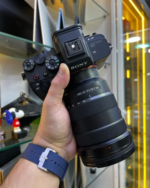 Lens: Sony 16-35 f/2.8 G-Master