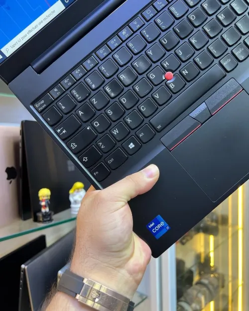 Thinkpad E15 Gen2 i7-1165G7 