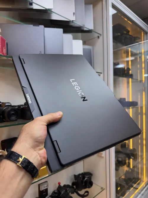 [VENDU] Lenovo Légion Pro5 Gen10 GAMING IA16 i9-14900HX 32Gqb/1TB RTX5070