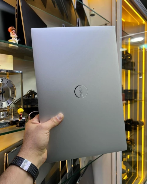 Dell XPS 15 i9-11900H 16GB/1024GB OLED 4K Tactile, Carte Graphique Nvidia RTX3050Ti